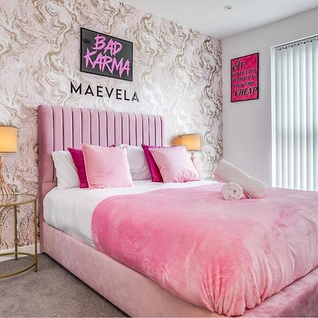 Maevela Apartments - Pink Luxury 1 Bed Apartment City Centre - 5 Min Walk From Bullring, Cube, Mailbox, New Street Station - Free Netflix & Wifi - No Parking Birmingham Exterior photo