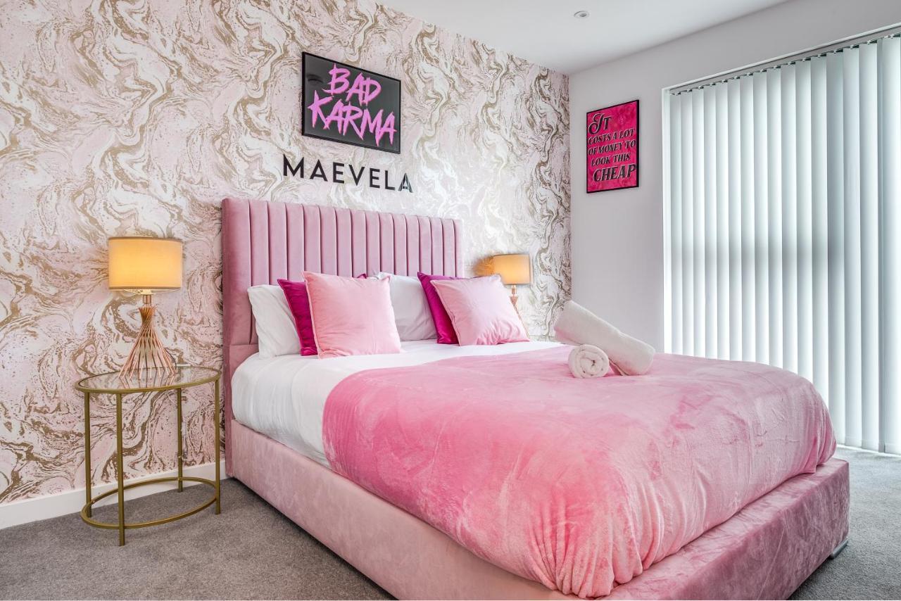 Maevela Apartments - Pink Luxury 1 Bed Apartment City Centre - 5 Min Walk From Bullring, Cube, Mailbox, New Street Station - Free Netflix & Wifi - No Parking Birmingham Exterior photo
